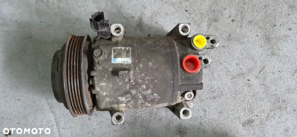 Sprężarka kompresor klimatyzacji Hyundai i20 I 1,2 benzyna 2011r KP8AA05 - 1