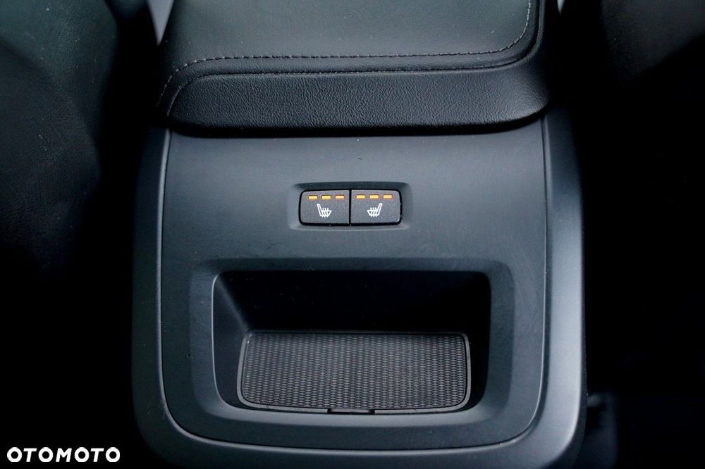 Volvo XC 60 - 30