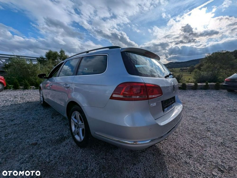 Volkswagen Passat - 10