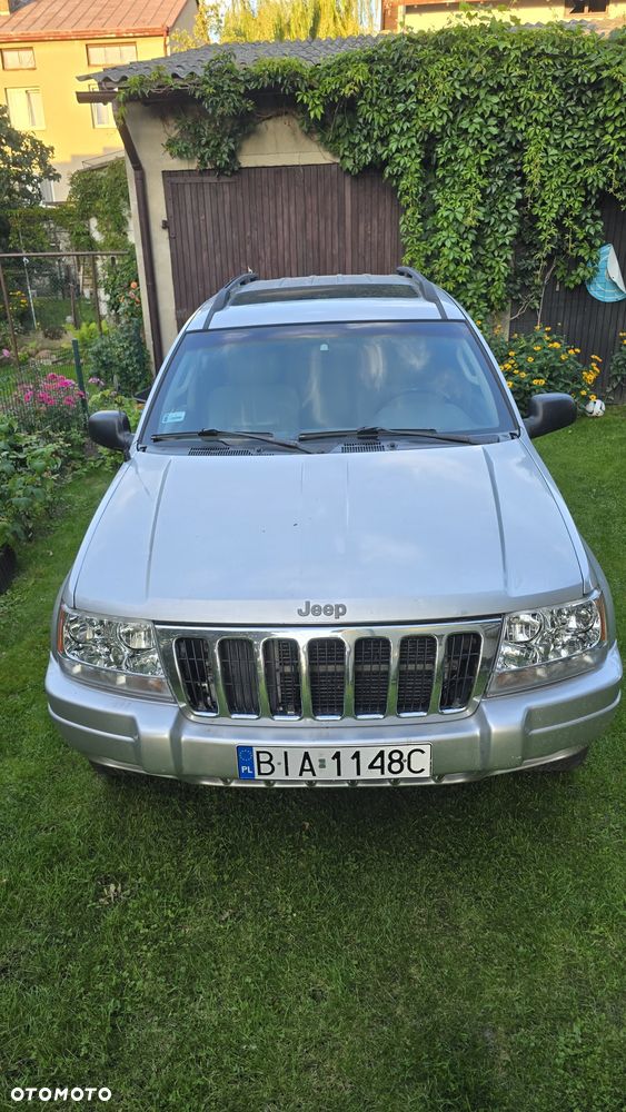 Jeep Grand Cherokee - 8