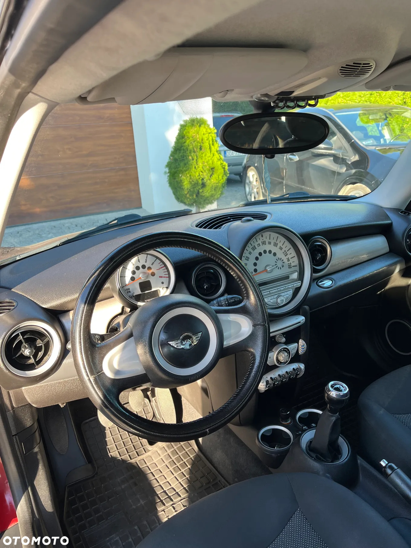 MINI ONE Standard - 6