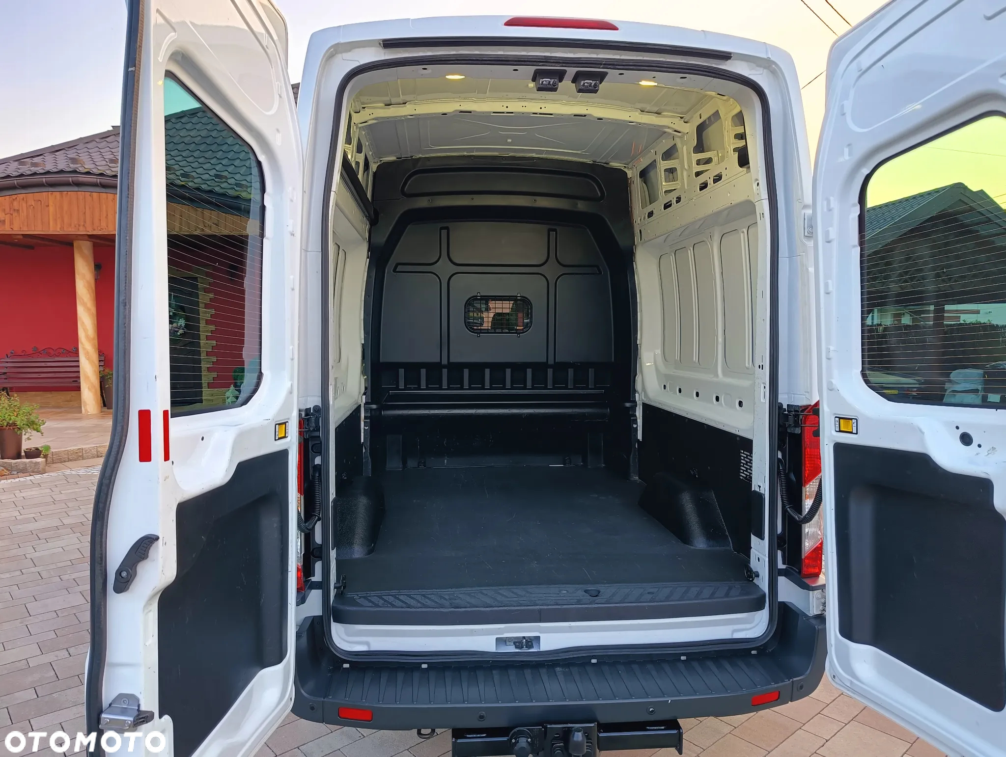 Ford Transit - 28
