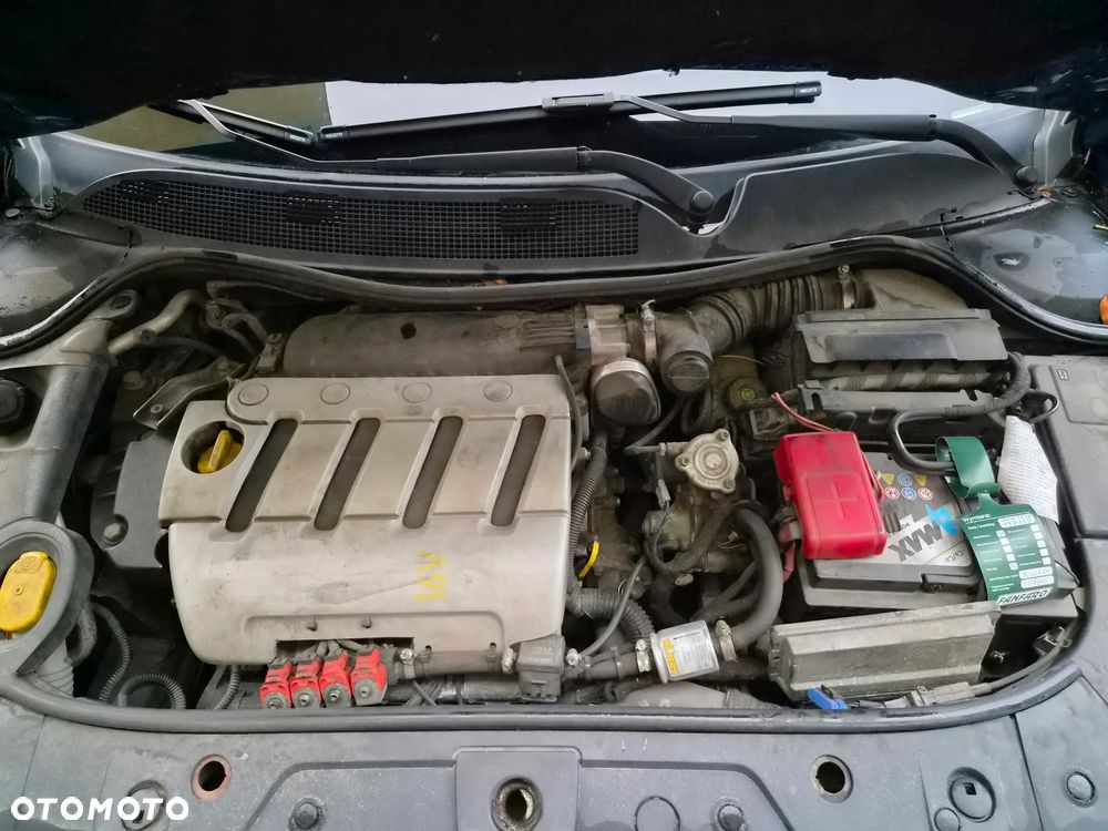 Renault Megane 2.0 16V Dynamique - 10