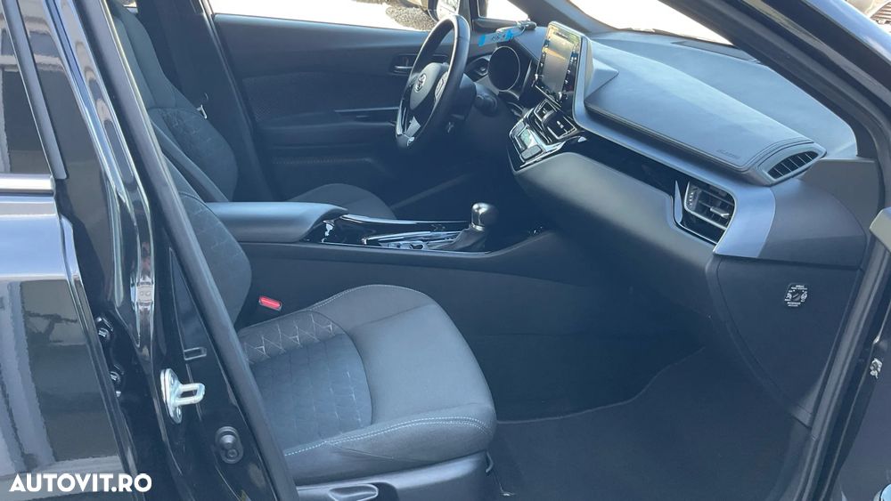 Toyota C-HR 1.8 HSD 4x2 CVT C-ult - 13