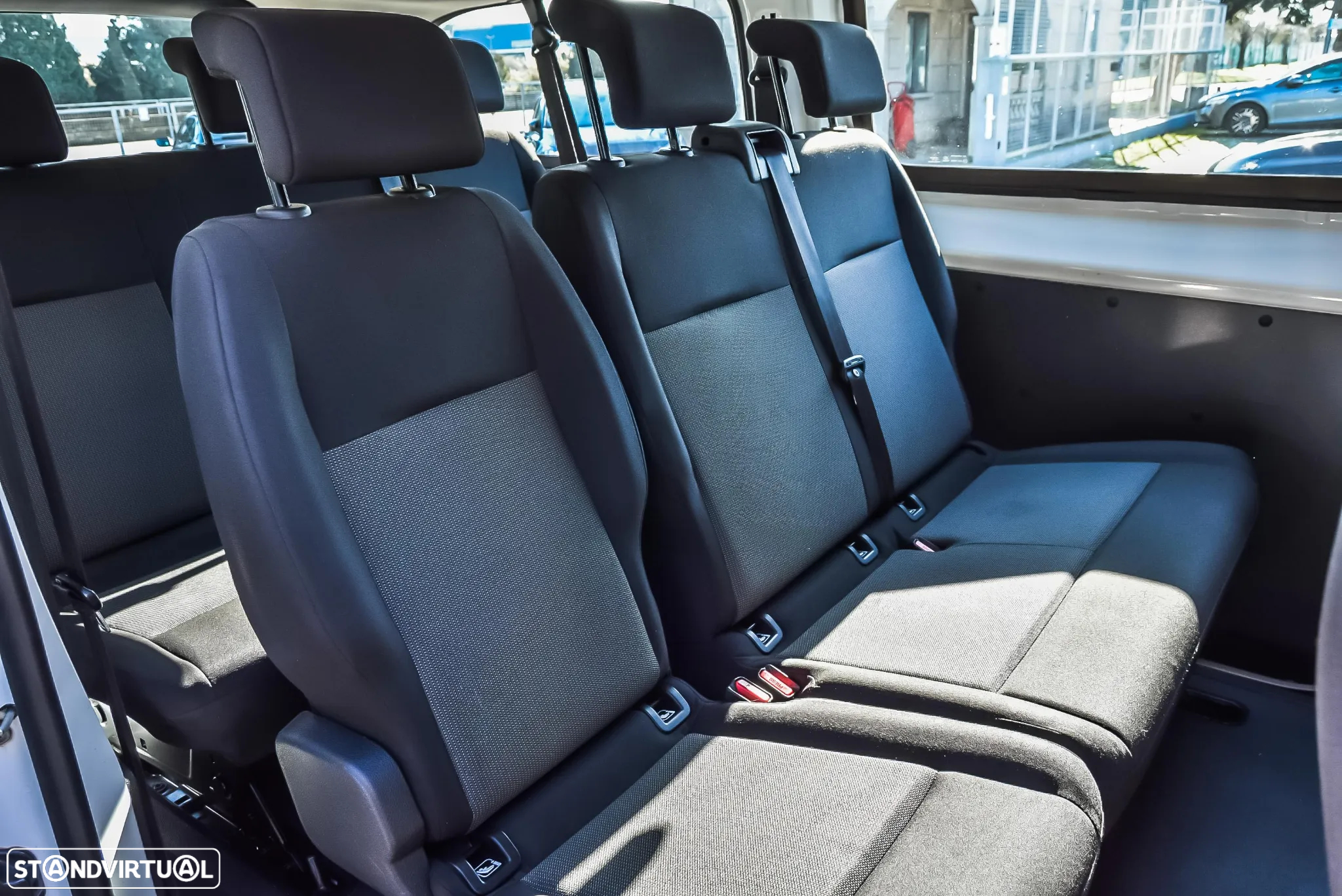 Opel Vivaro 1.5 CDTi L2H1 Essentia Inc - 12