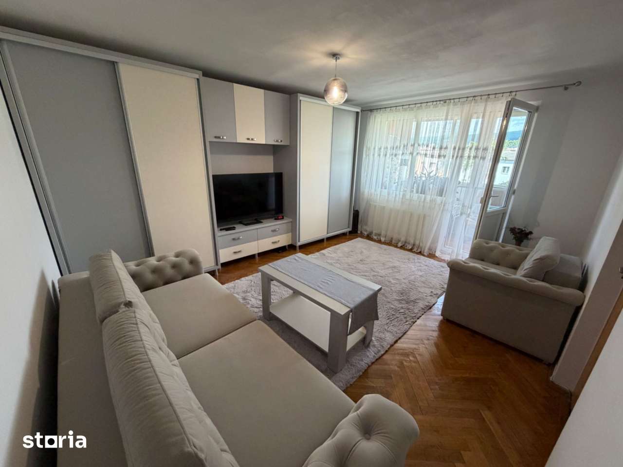Apartament 2 camere, decomandat - zona Cetate — fotografia 1