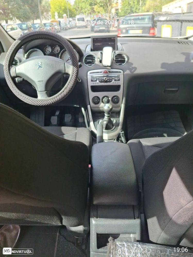 Peugeot 308 SW e-HDi FAP 110 Stop&Start Family - 8