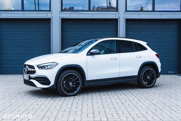 Mercedes-Benz GLA 250 4Matic 8G-DCT AMG Line