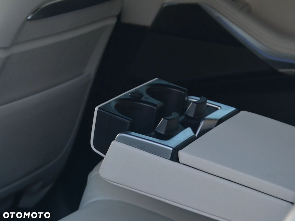BMW X7 2024