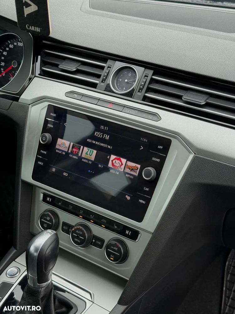 Volkswagen Passat 2.0 TDI DSG Comfortline - 13