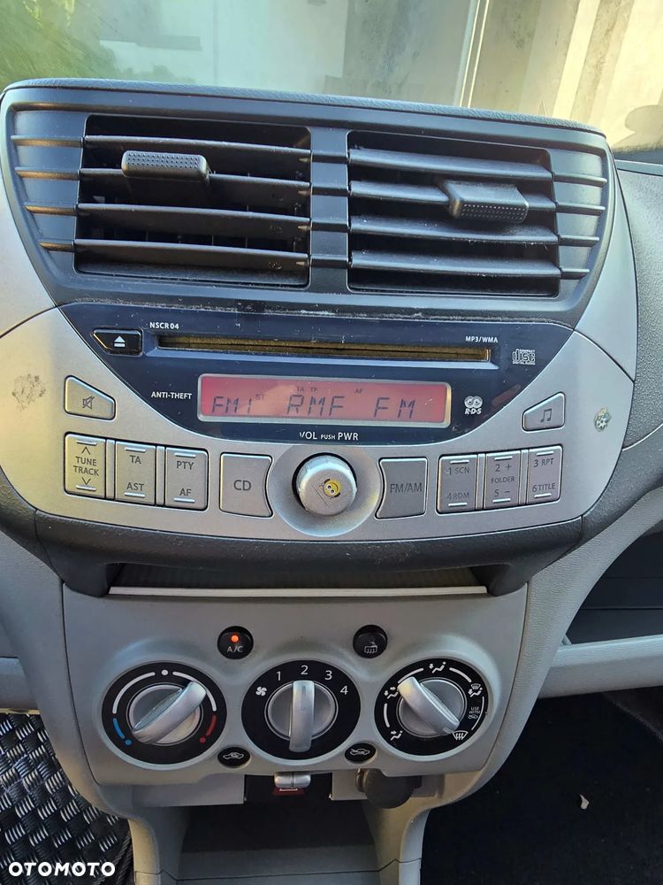 Nissan Pixo - 13