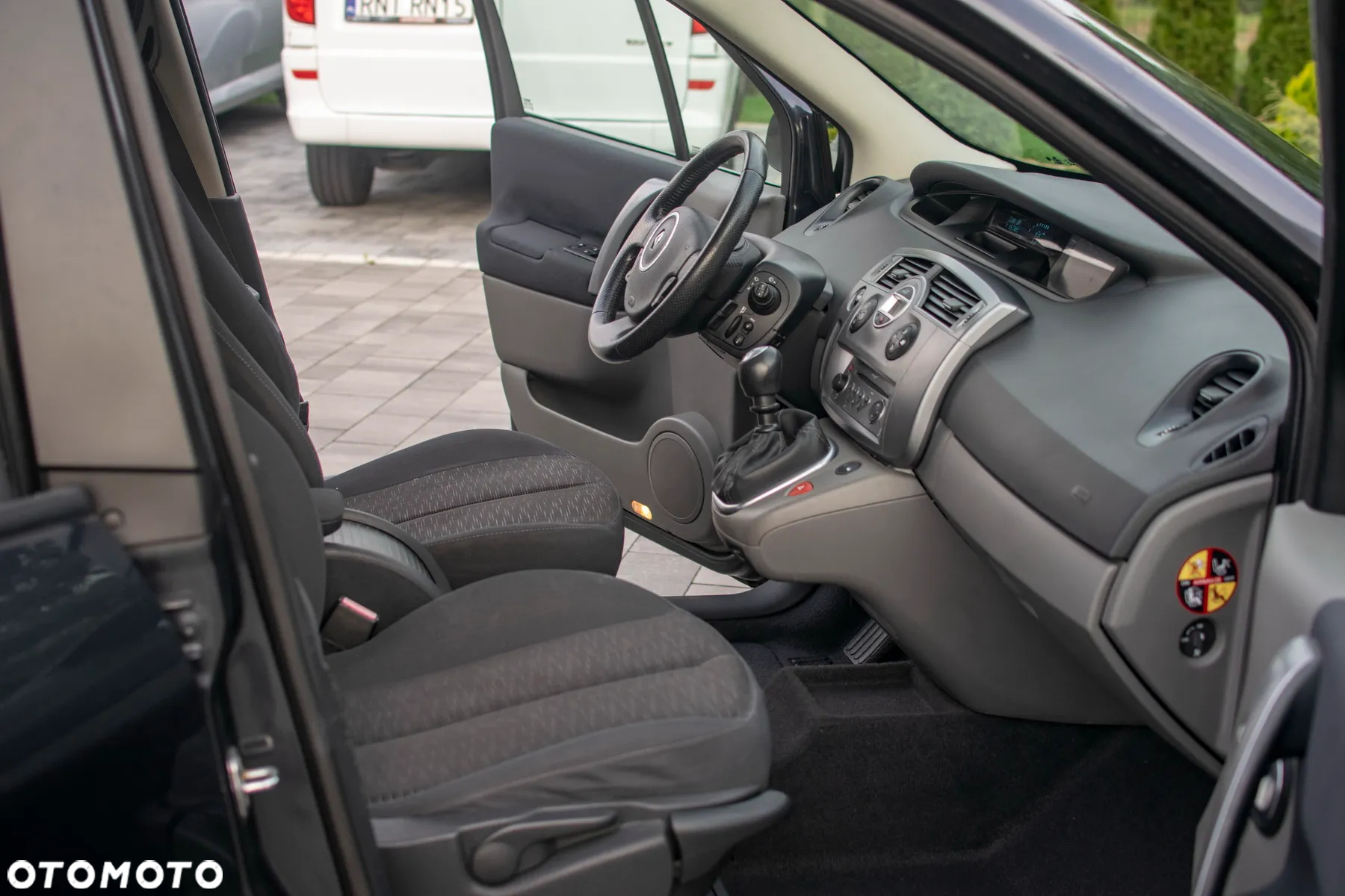 Renault Scenic - 36