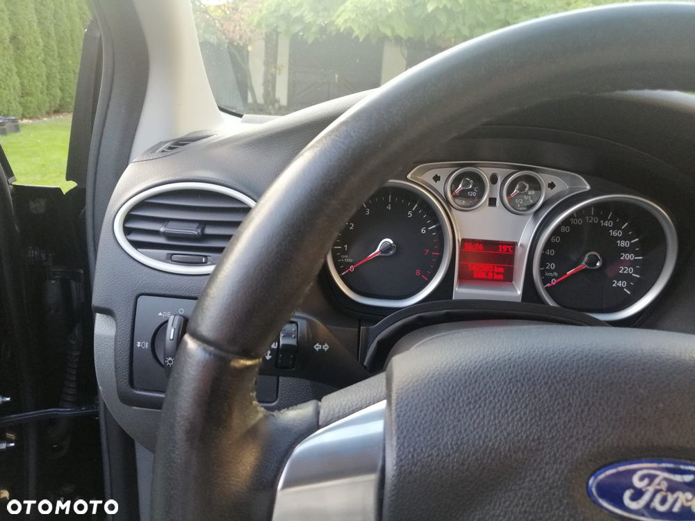 Ford Focus 1.6 Sport - 22
