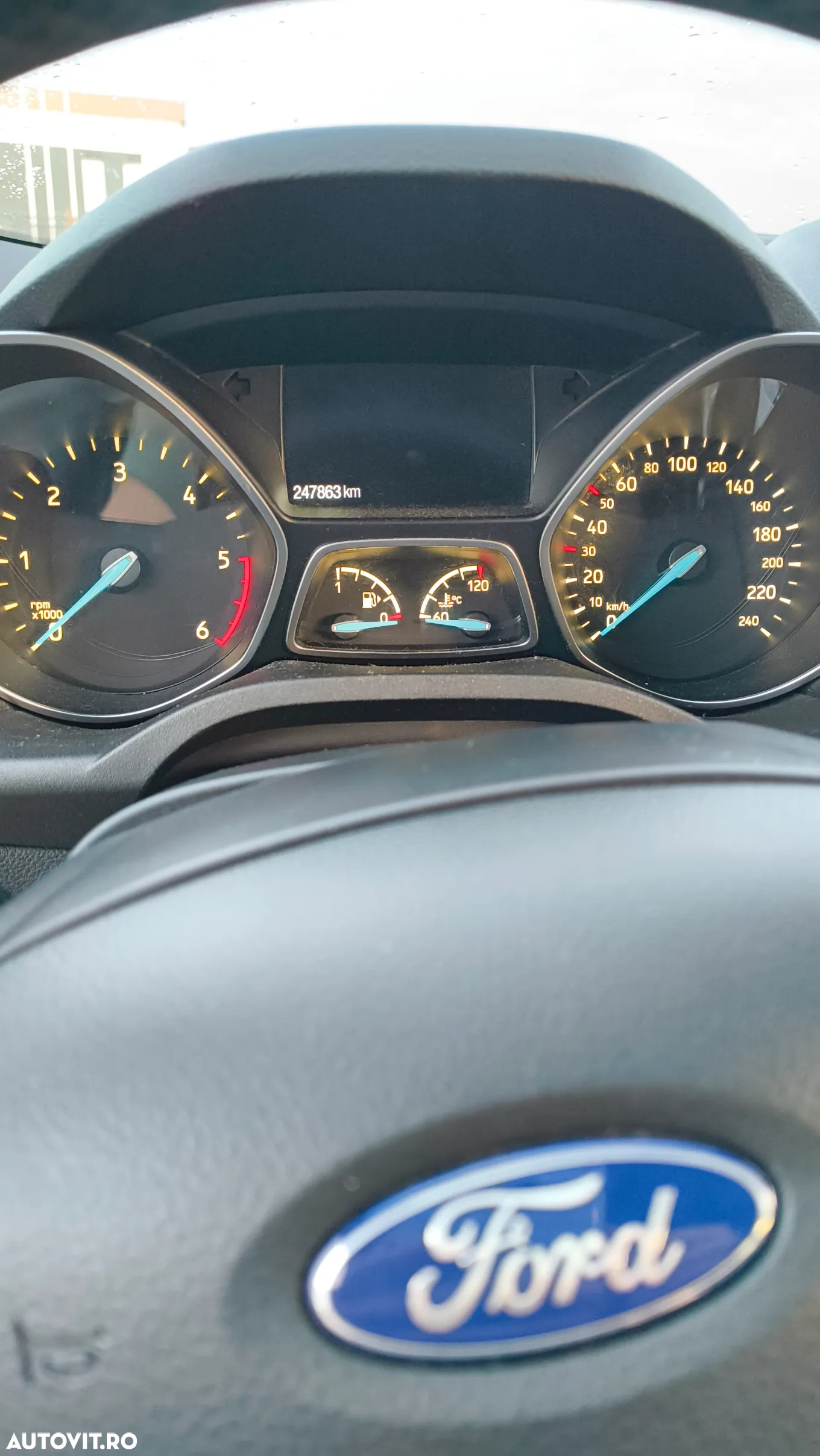 Ford Kuga 2.0 TDCi 4WD Powershift Titanium - 10