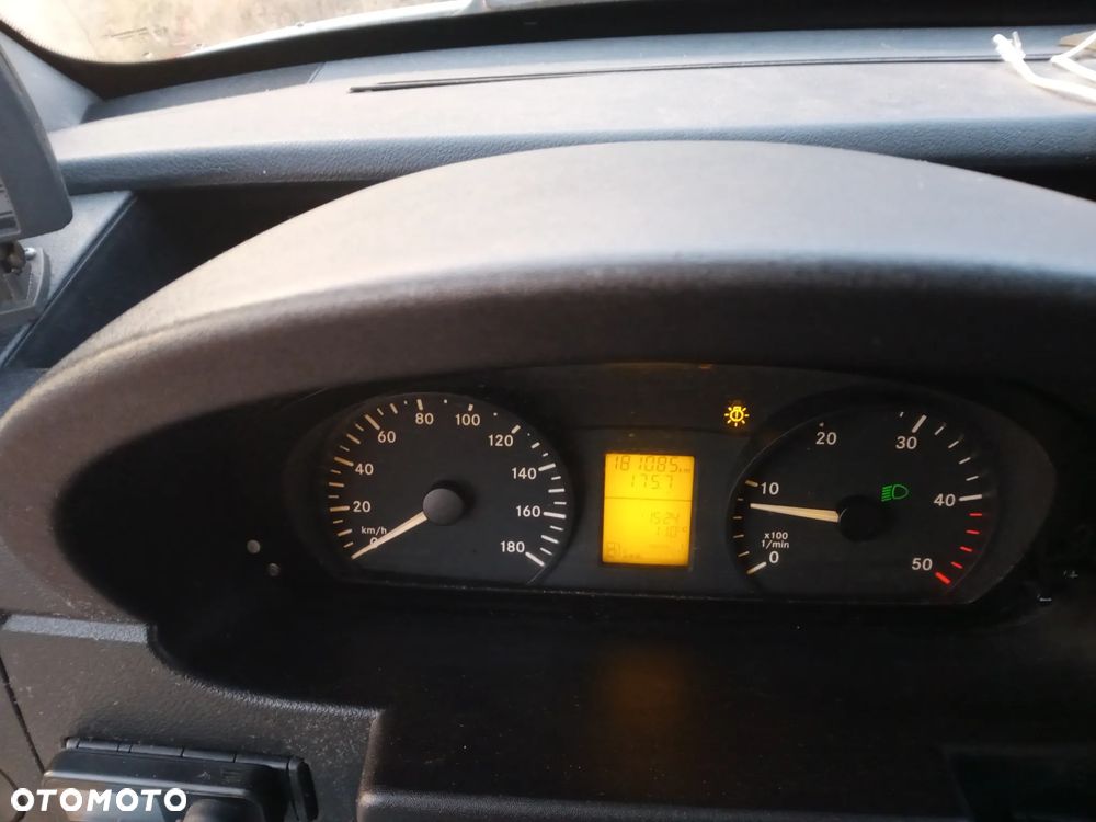 Mercedes-Benz Sprinter - 3