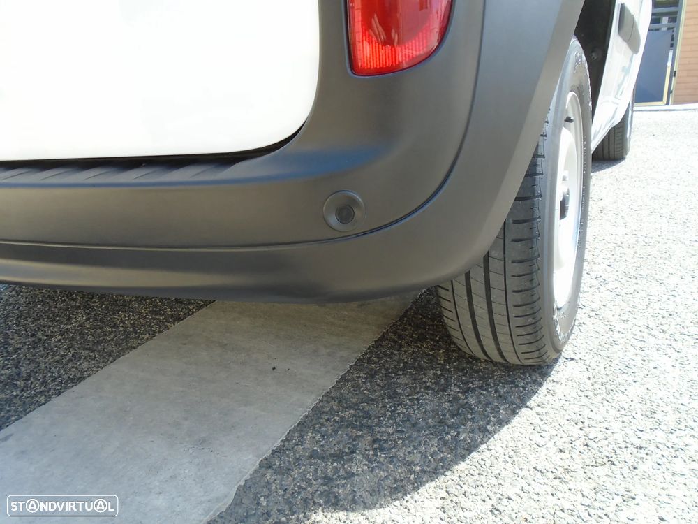 Renault Kangoo 1.5 DCI MAXI NACIONAL-3 LUGARES-95 CV- 6V-IVA DEDUTIVEL - 24