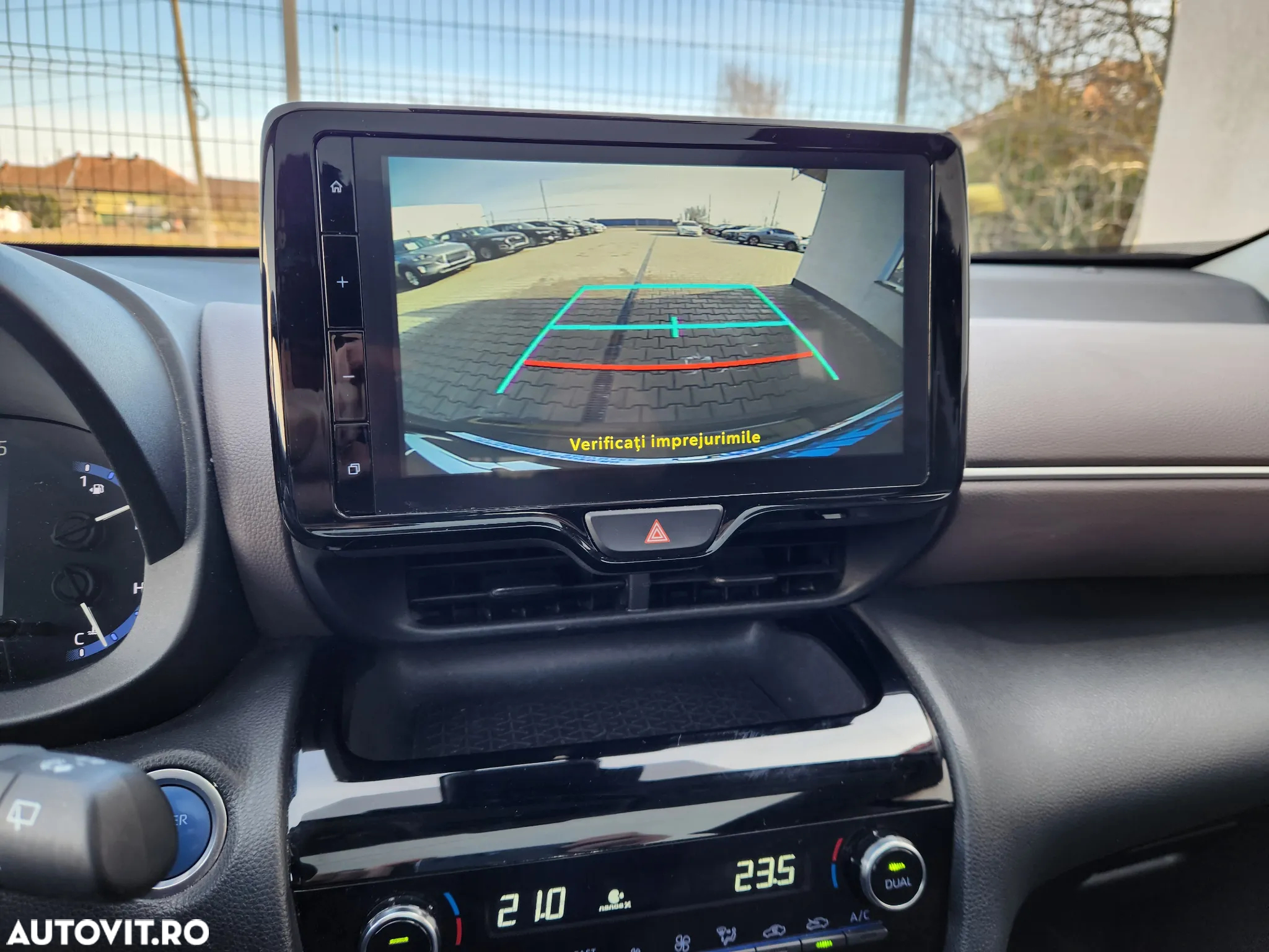 Toyota Yaris Cross - 19