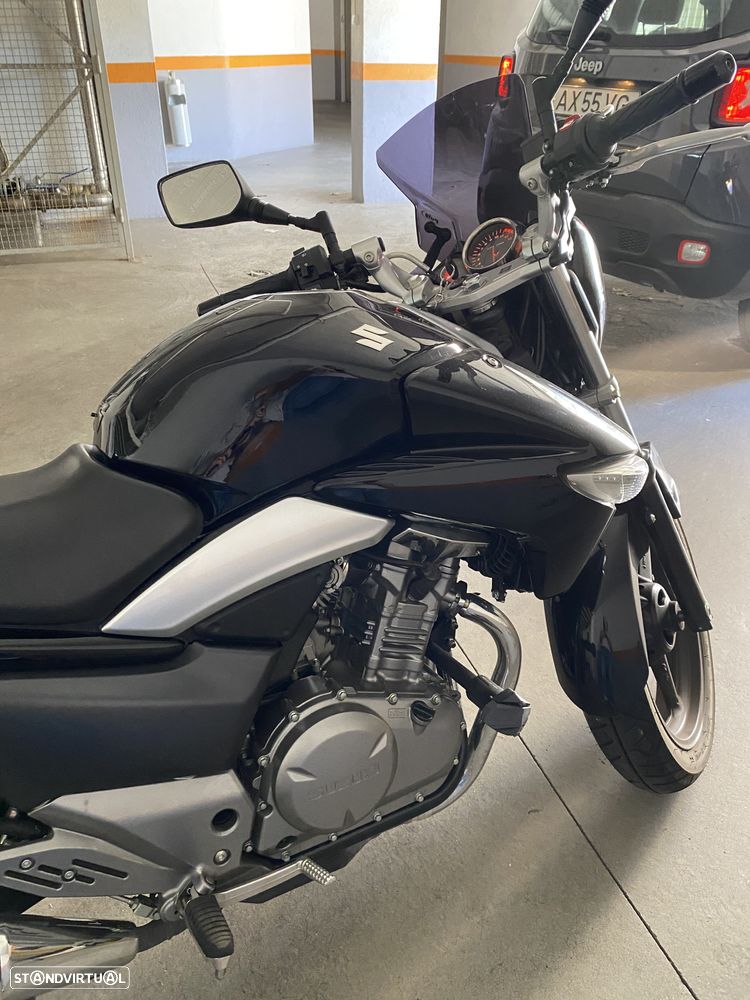 Suzuki Inazuma 250 - 14