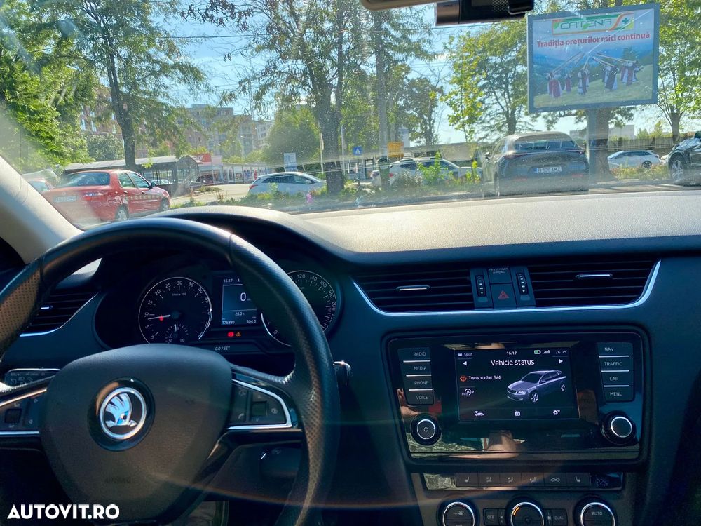 Skoda Octavia 2.0 TDI STYLE - 17