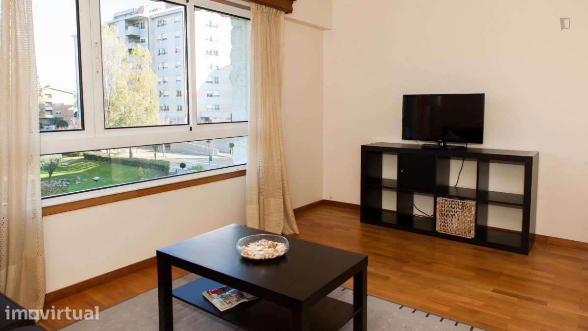 Quarto - localizado em Foz do Douro Porto - Grande imagem: 5/27