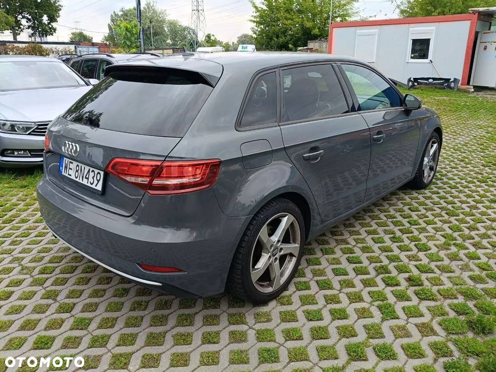 Audi A3 Sportback - 4
