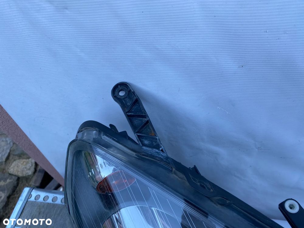 lampy opel zafira b komplet eu całe - 6