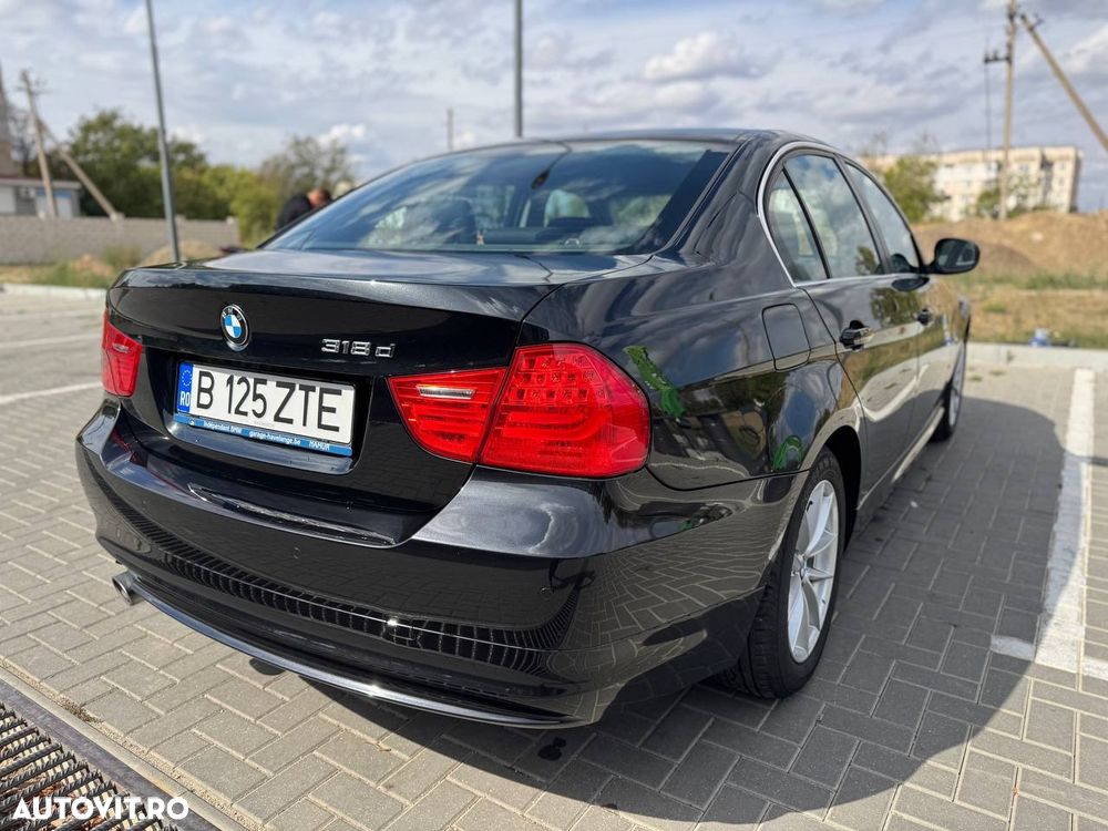 BMW Seria 3 318d - 19