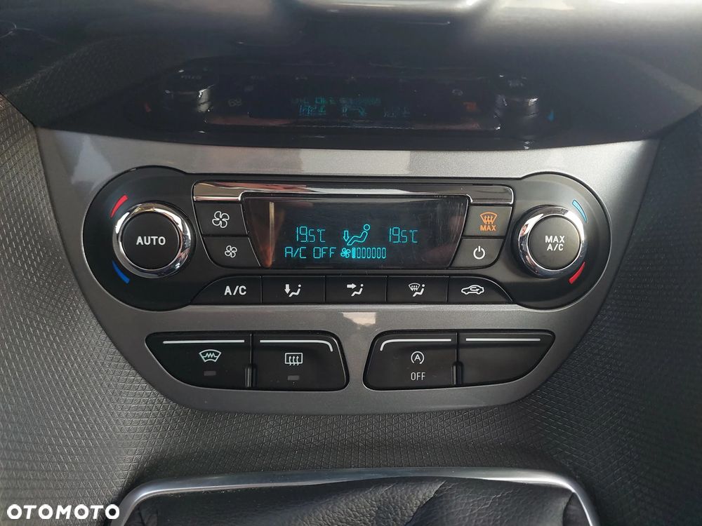 Ford Tourneo Connect 1.5 TDCi Titanium - 33