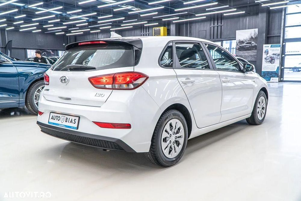 Hyundai i30 1.5 110CP 5DR M/T Comfort - 8