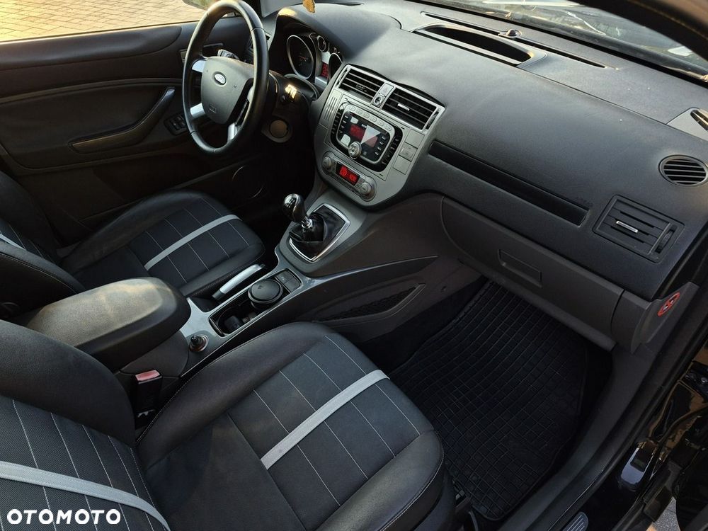 Ford Kuga - 13