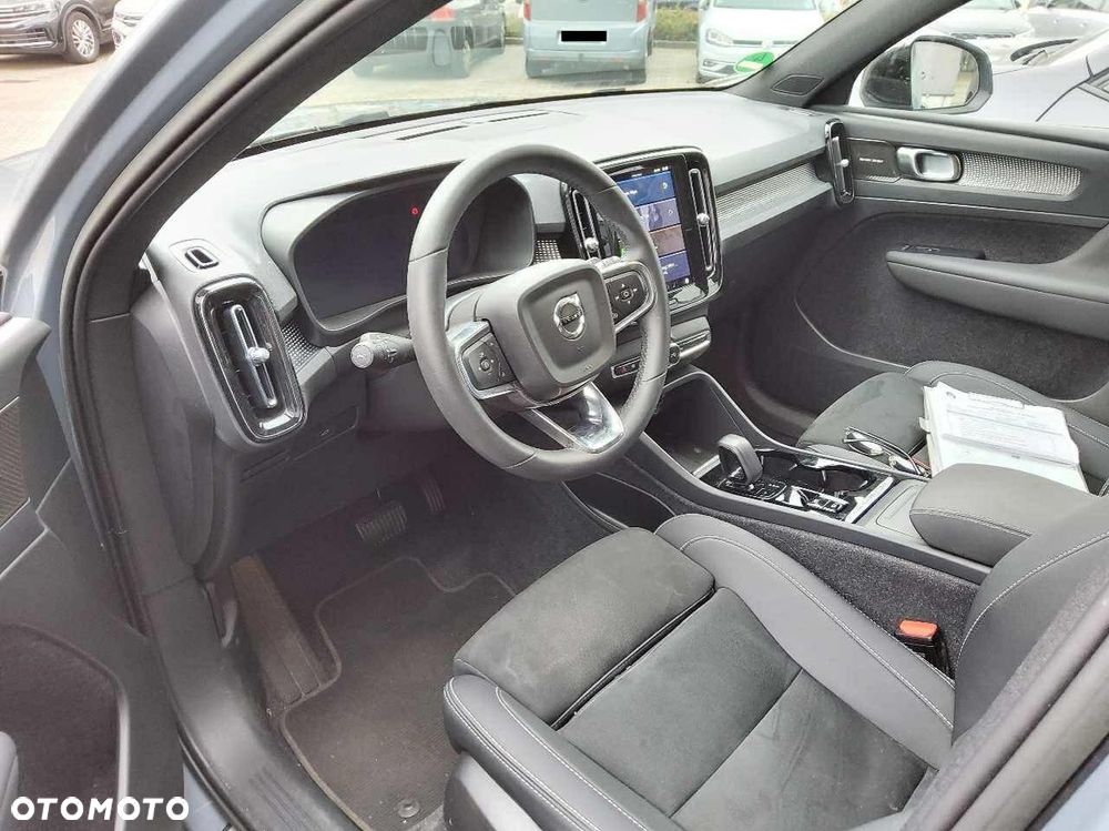 Volvo XC 40 - 5