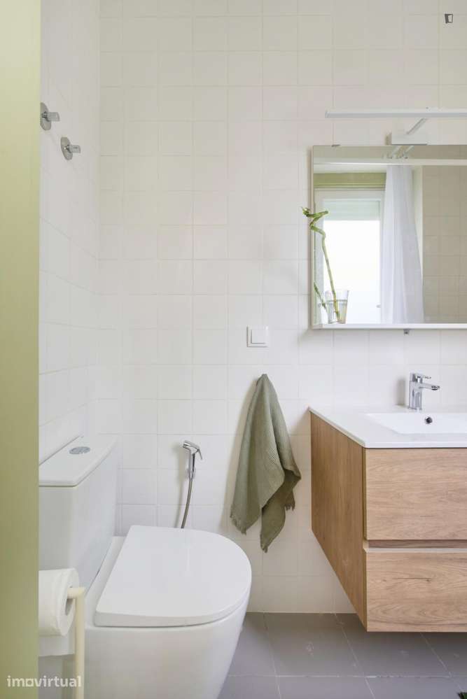 Quarto - localizado em Alcântara Lisbon - Grande imagem: 4/34