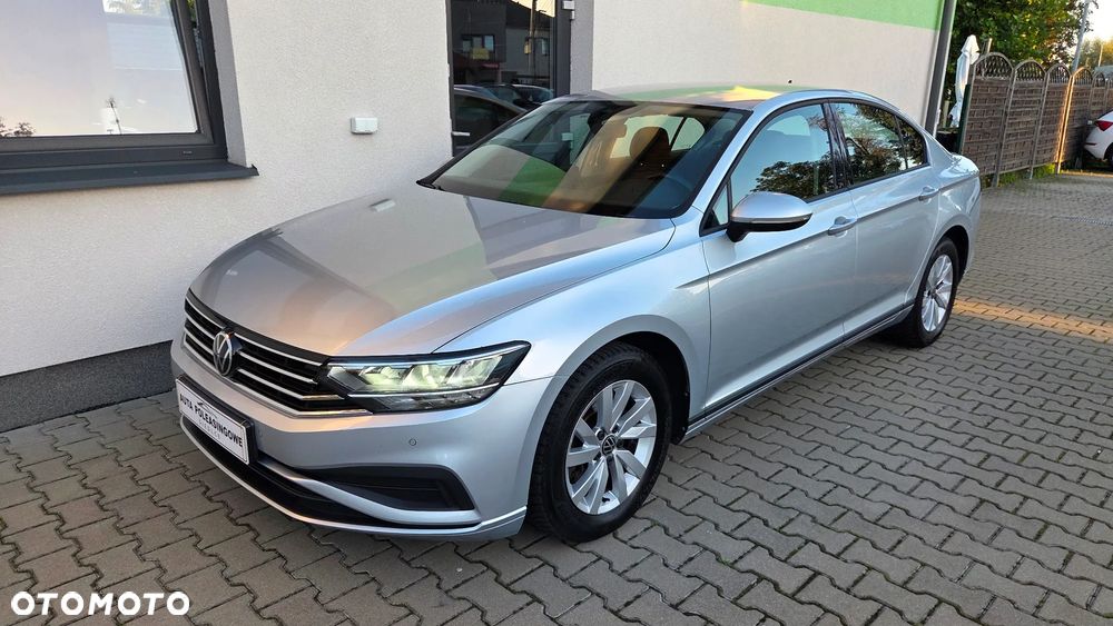 Volkswagen Passat 1.5 TSI EVO Essence DSG - 4