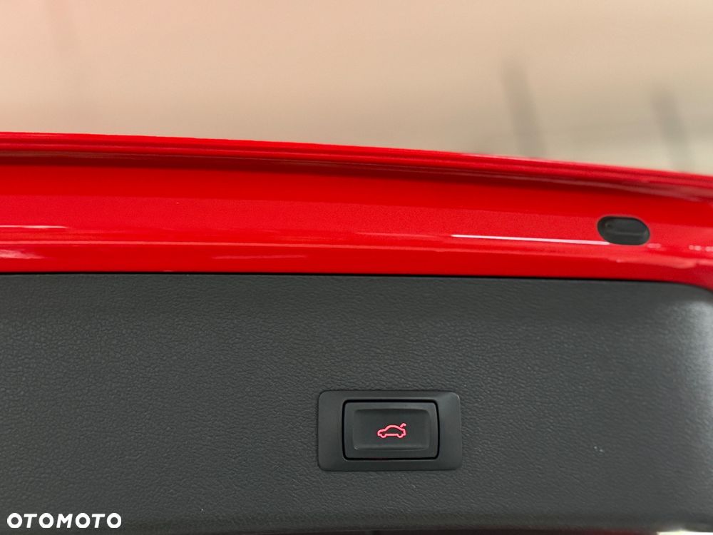 Audi A4 Avant 2.0 TDI DPF clean diesel quattro S tronic S line Sportpaket - 18