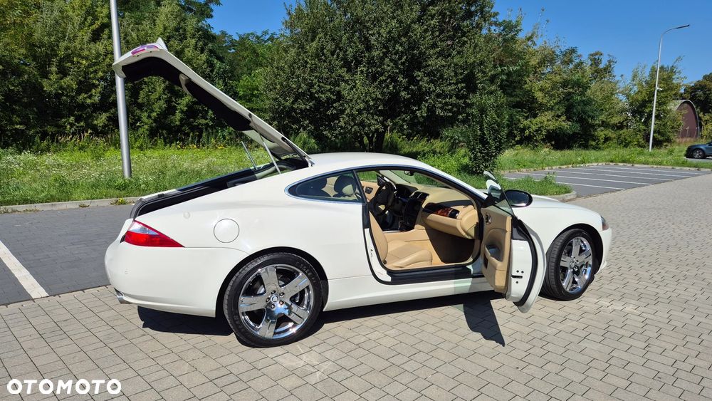 Jaguar XK 4.2 V8 - 13