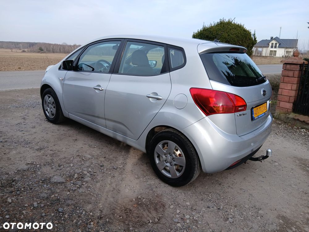 Kia Venga 1.4 CVVT Vision - 12