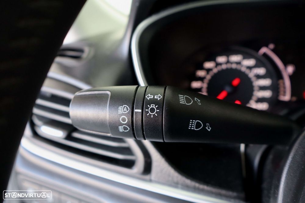 Fiat Tipo Station Wagon 1.6 M-Jet Lounge DCT - 19