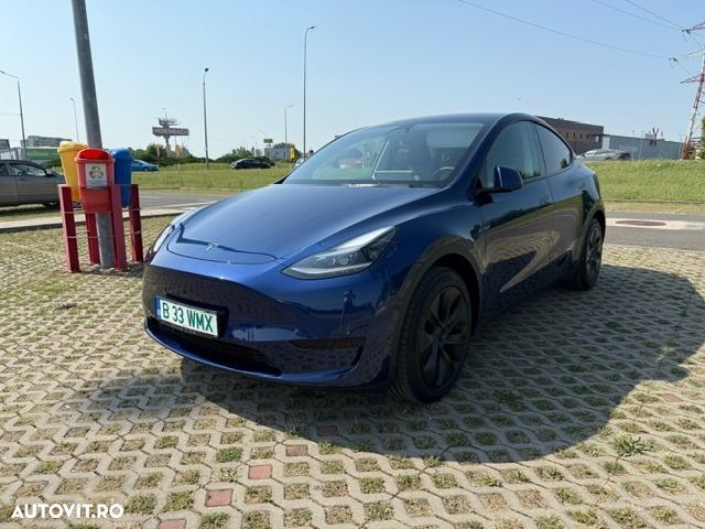 Tesla Model Y RWD Long Range - 1