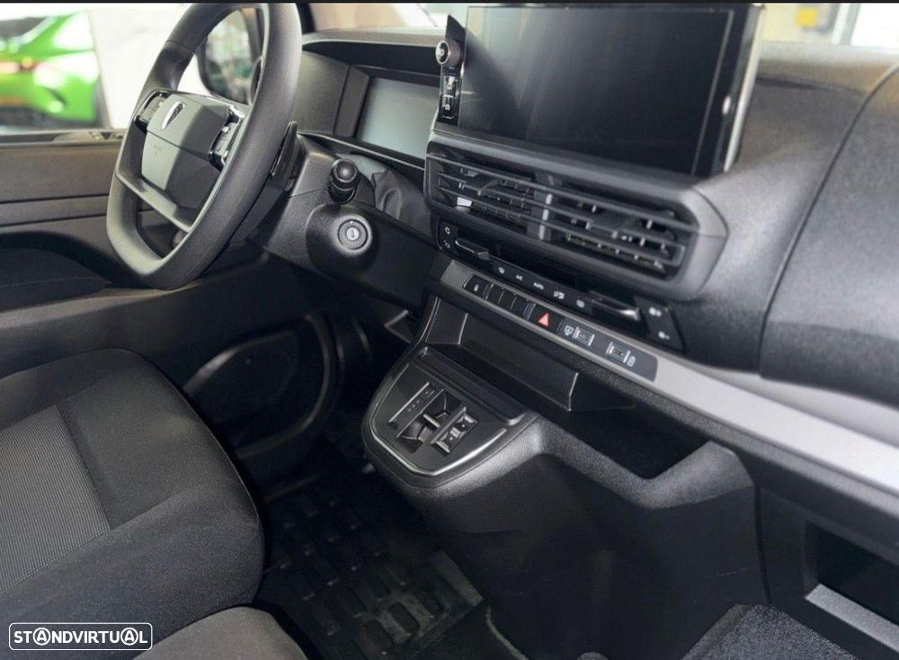 Peugeot e-Expert 75 kWh Semi-Vidrado Premium Long - 19