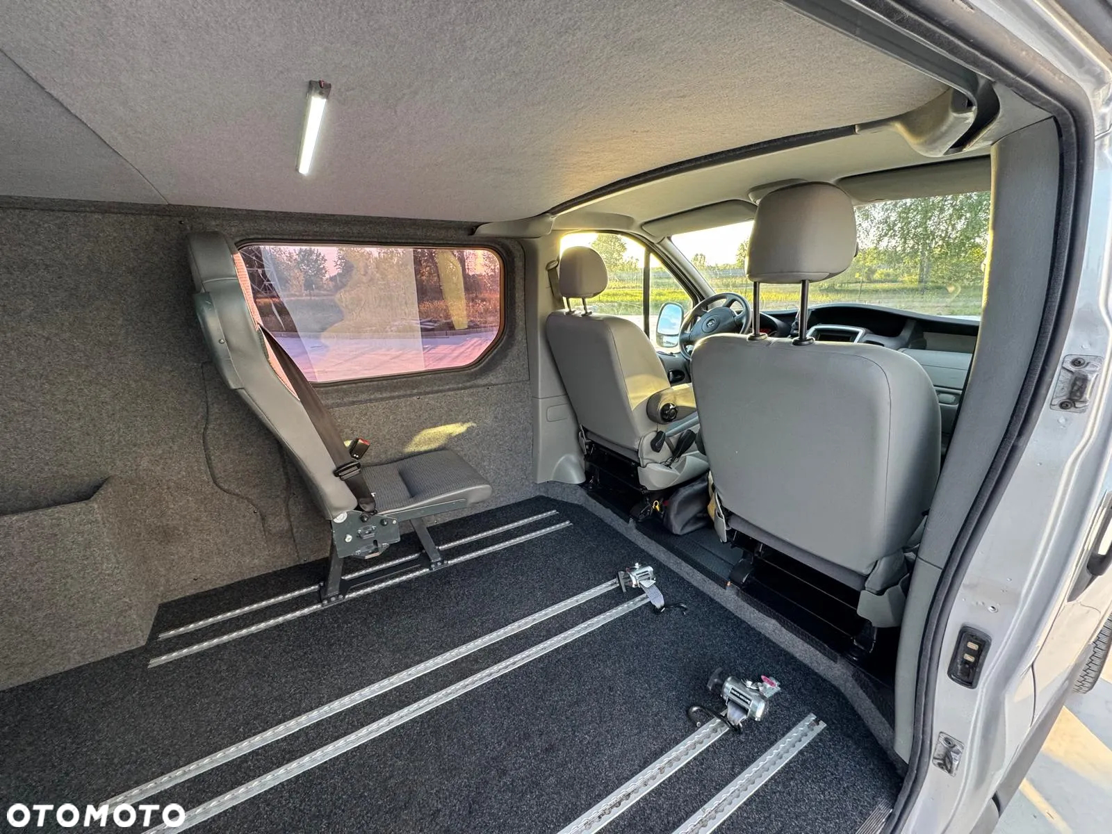 Opel Vivaro 2.0 CDTI L2H1 Easytronic - 12