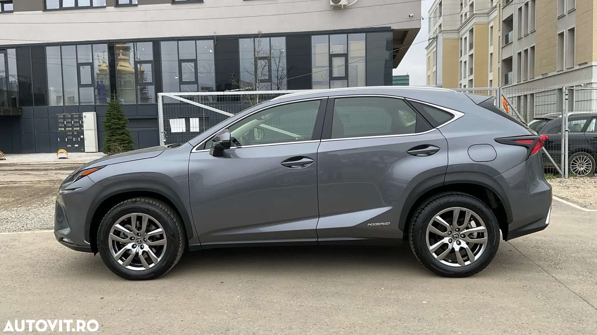 Lexus Seria NX 300h AWD Business - 5