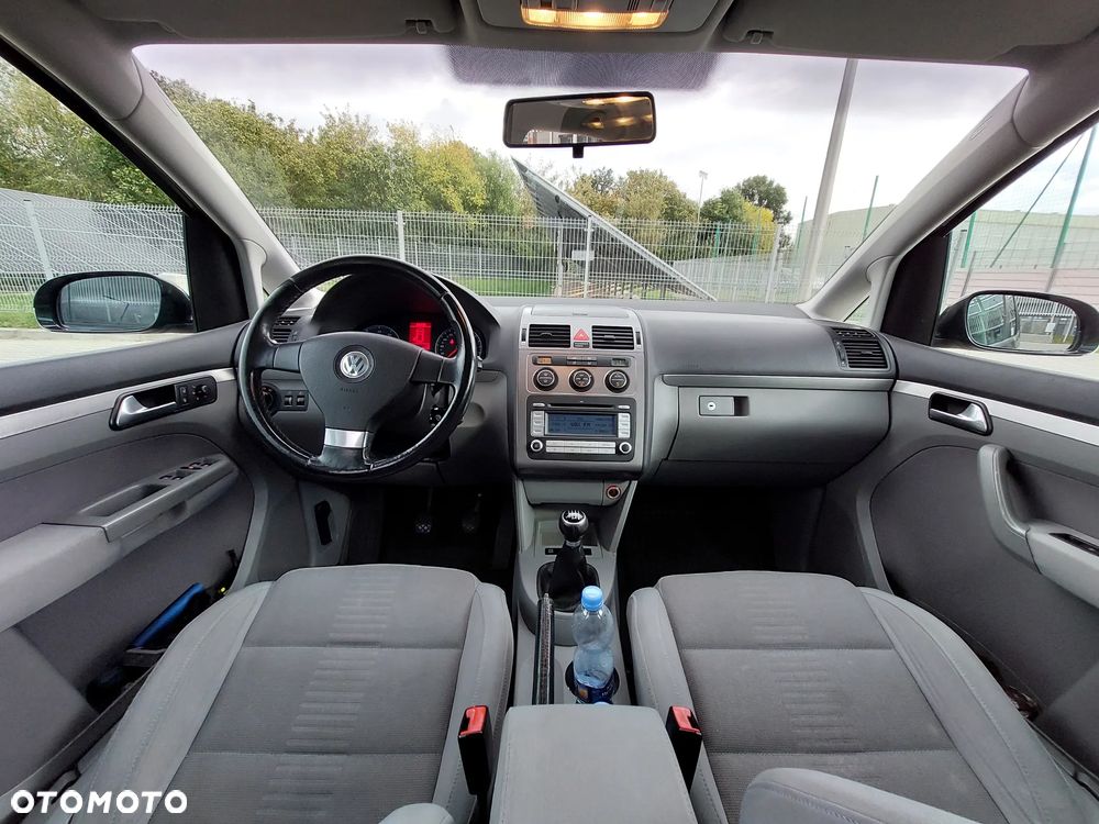 Volkswagen Touran 1.4 TSI Highline - 18