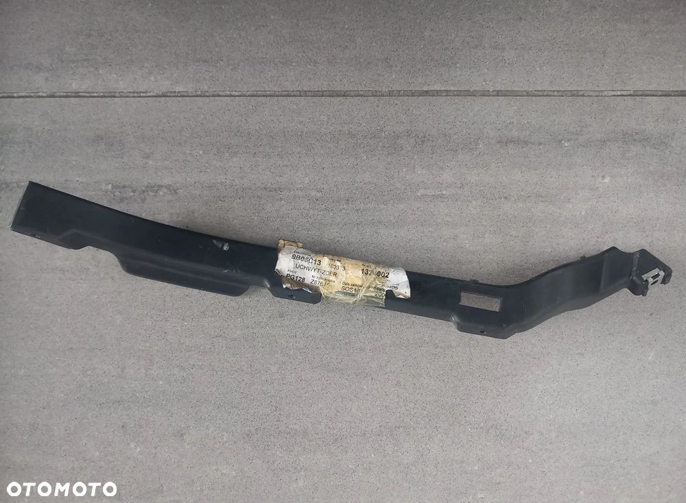 Ślizg zderzaka prawy tył Ford Fiesta 2001-2008/ Fusion 2001-2012 1498268 - 1