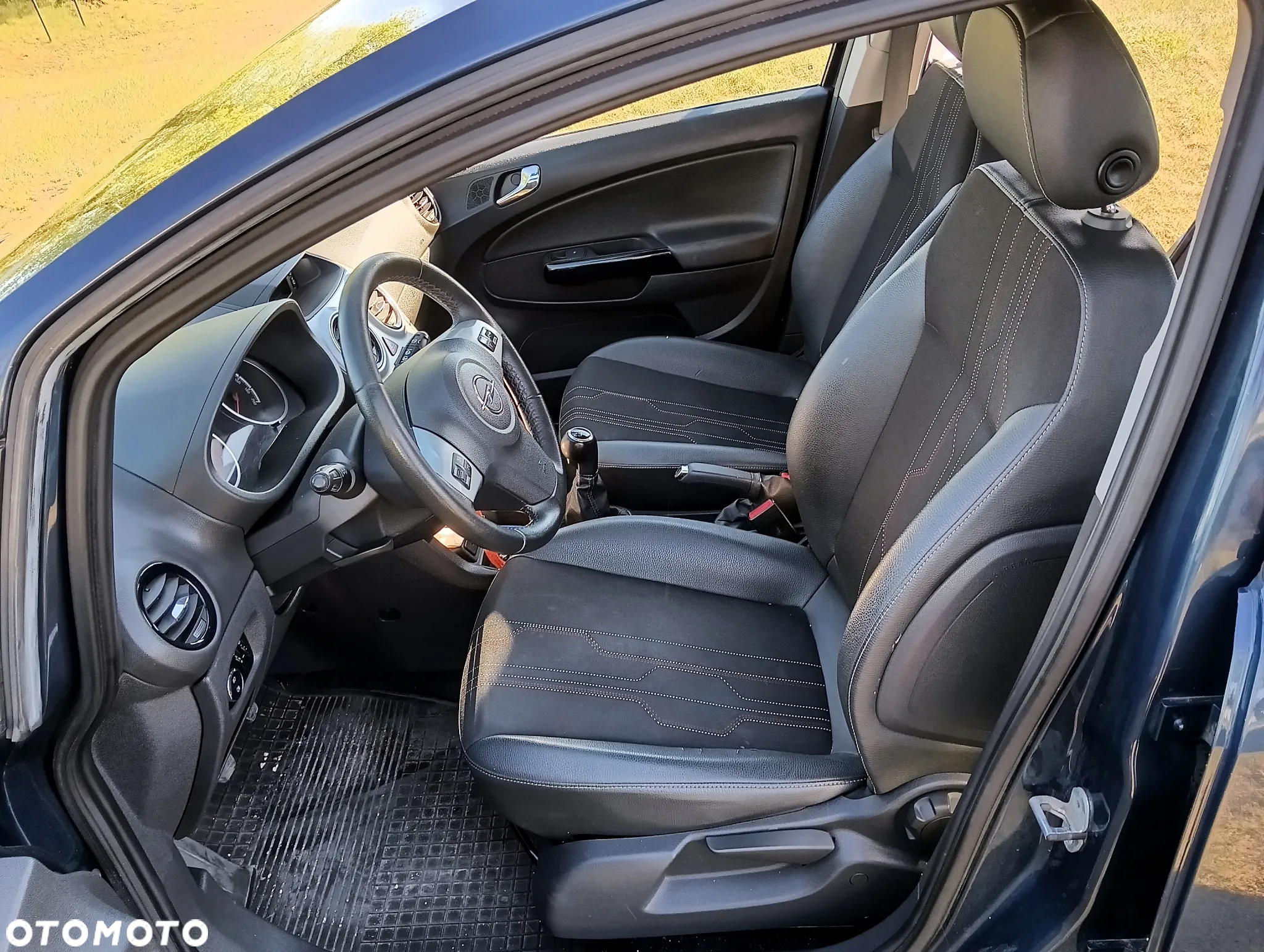 Opel Corsa 1.2 16V Edition 150 - 6