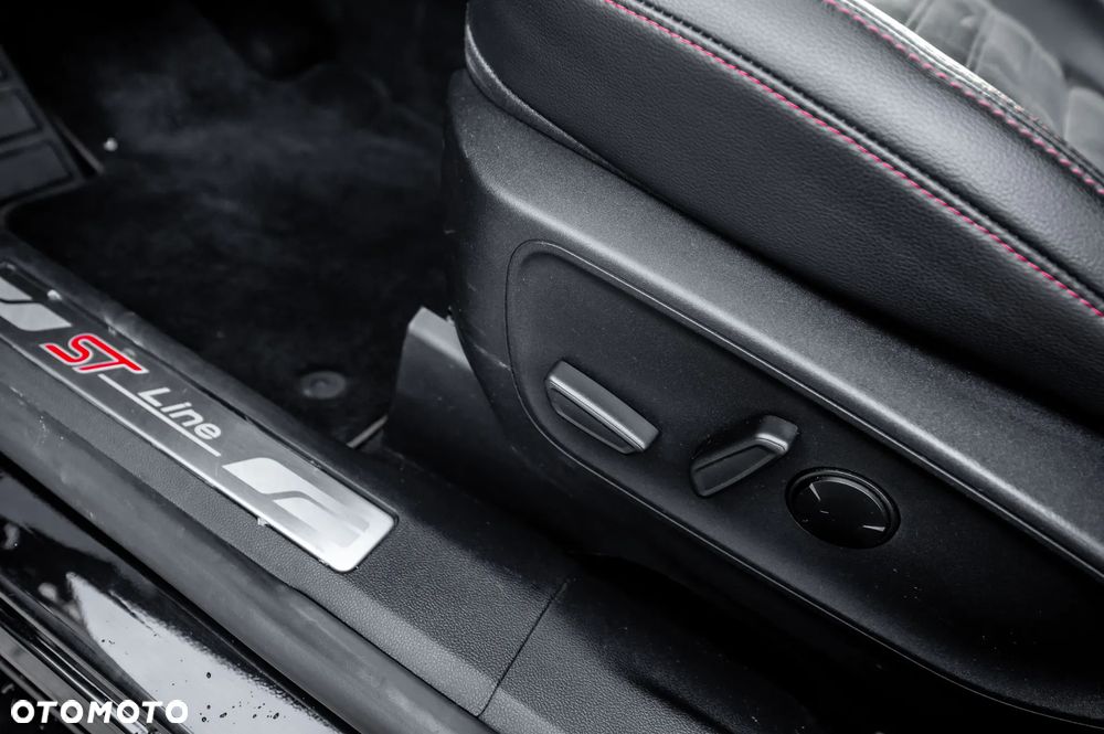 Ford Kuga 1.5 EcoBoost FWD ST-Line ASS GPF - 27