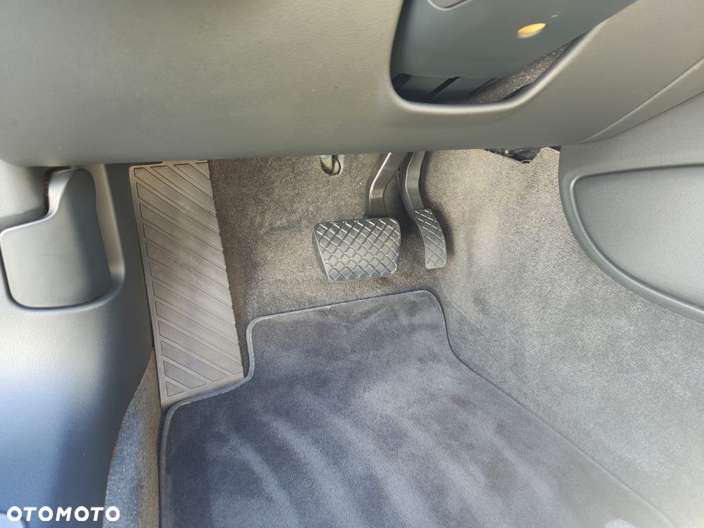 Audi A8 4.2 TDI Quattro - 24