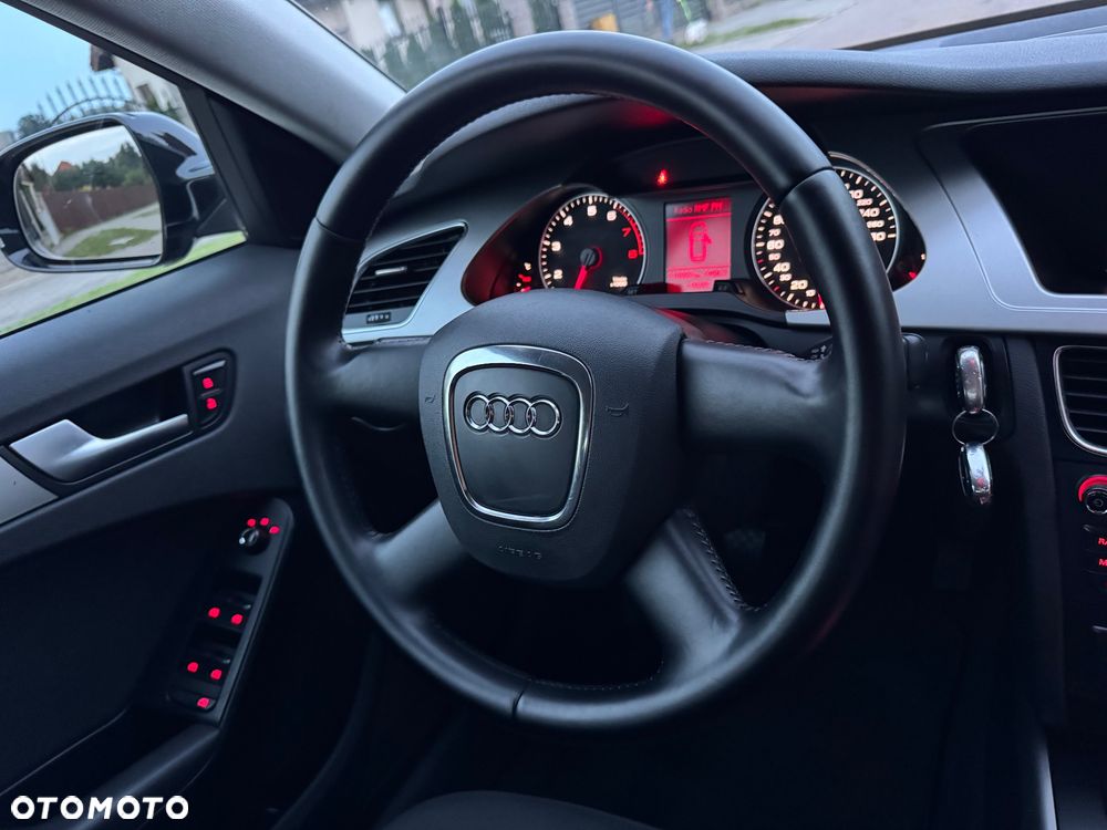 Audi A4 Avant 1.8 TFSI Ambiente - 27