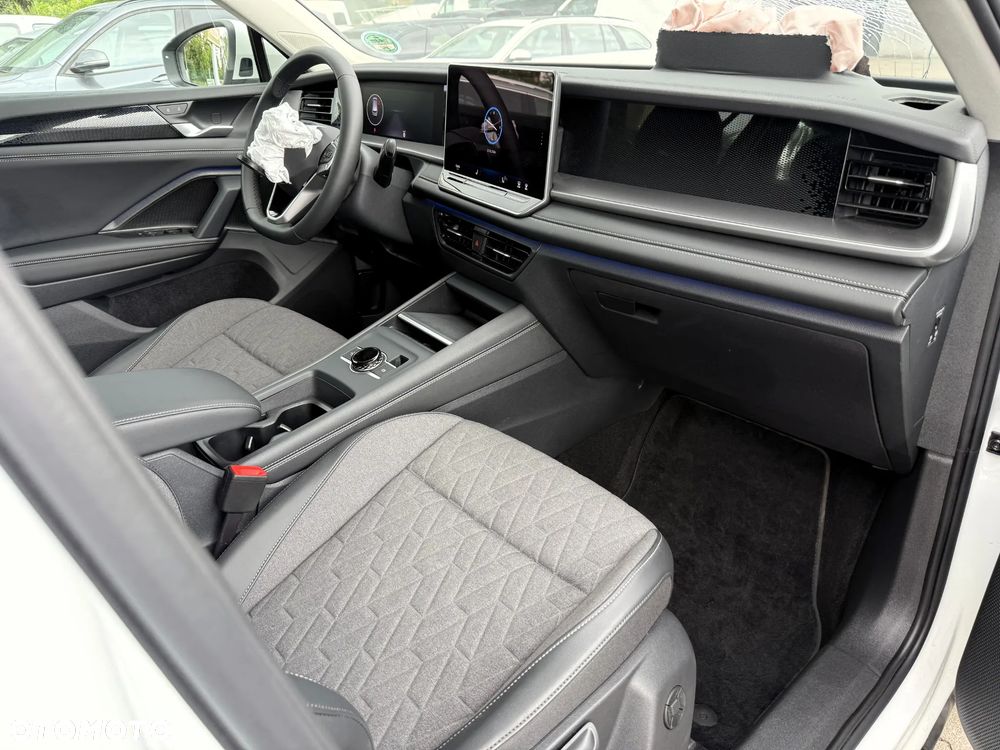 Volkswagen Tayron 1.5 eTSI OPF DSG Life - 12