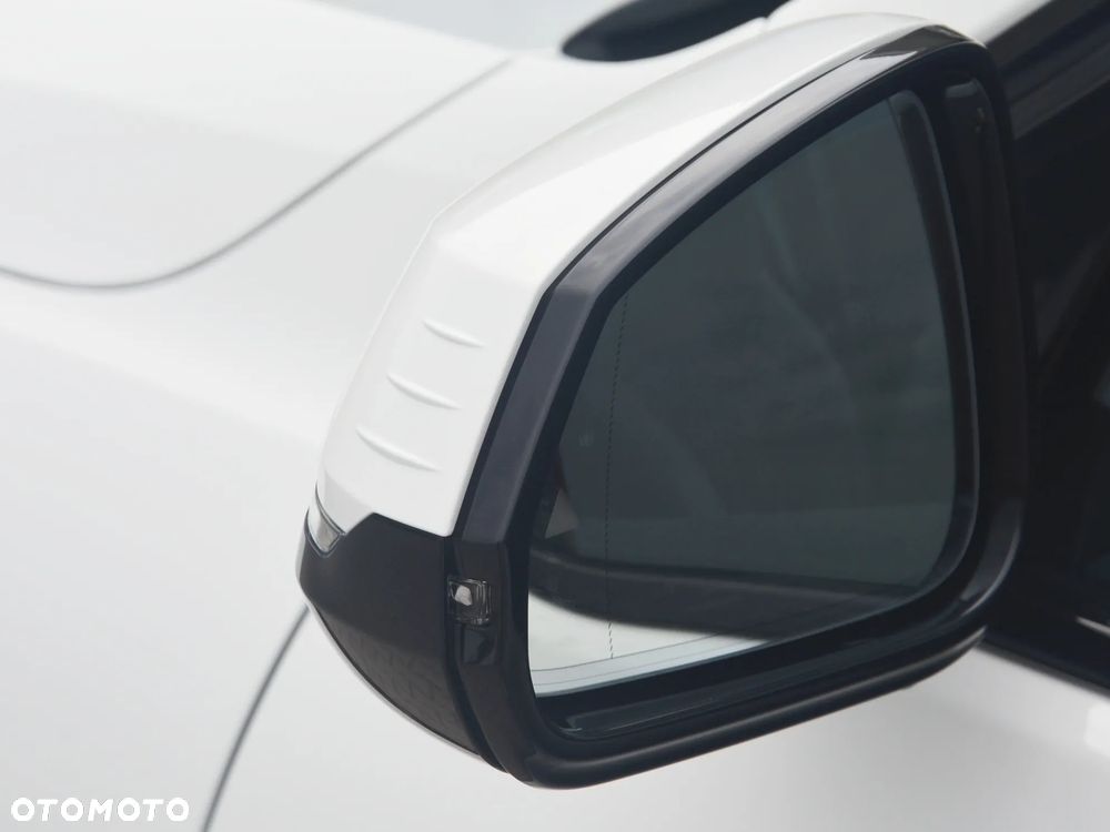 BMW Seria 1 120 mHEV - 17