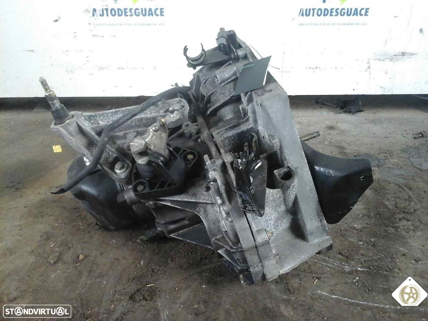 CAIXA VELOCIDADES NISSAN MICRA III 2005 - 4